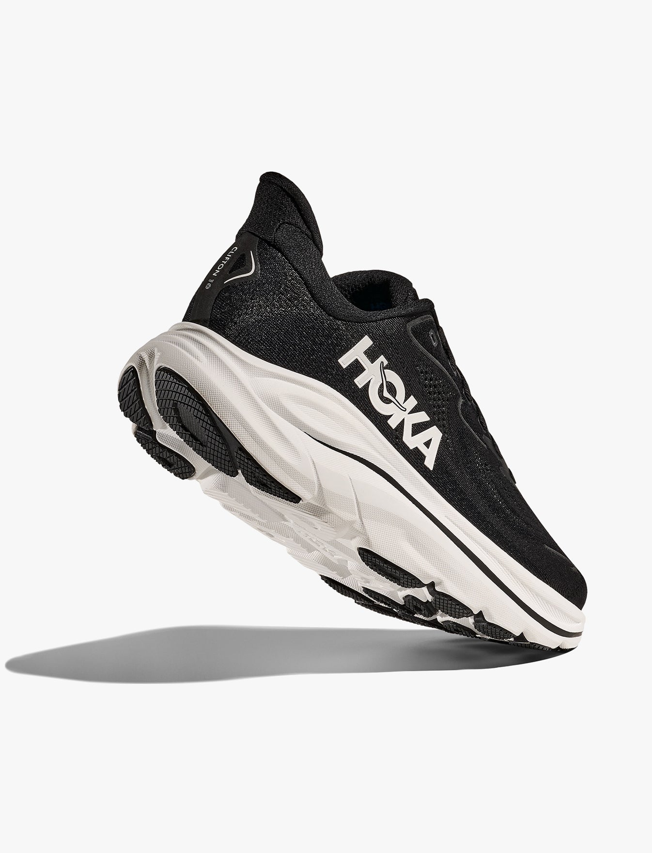 HOKA CLIFTON WIDE 10 - נעלי ספורט נשים הוקה קליפטון 10 רחבות בצבע שחור/לבן