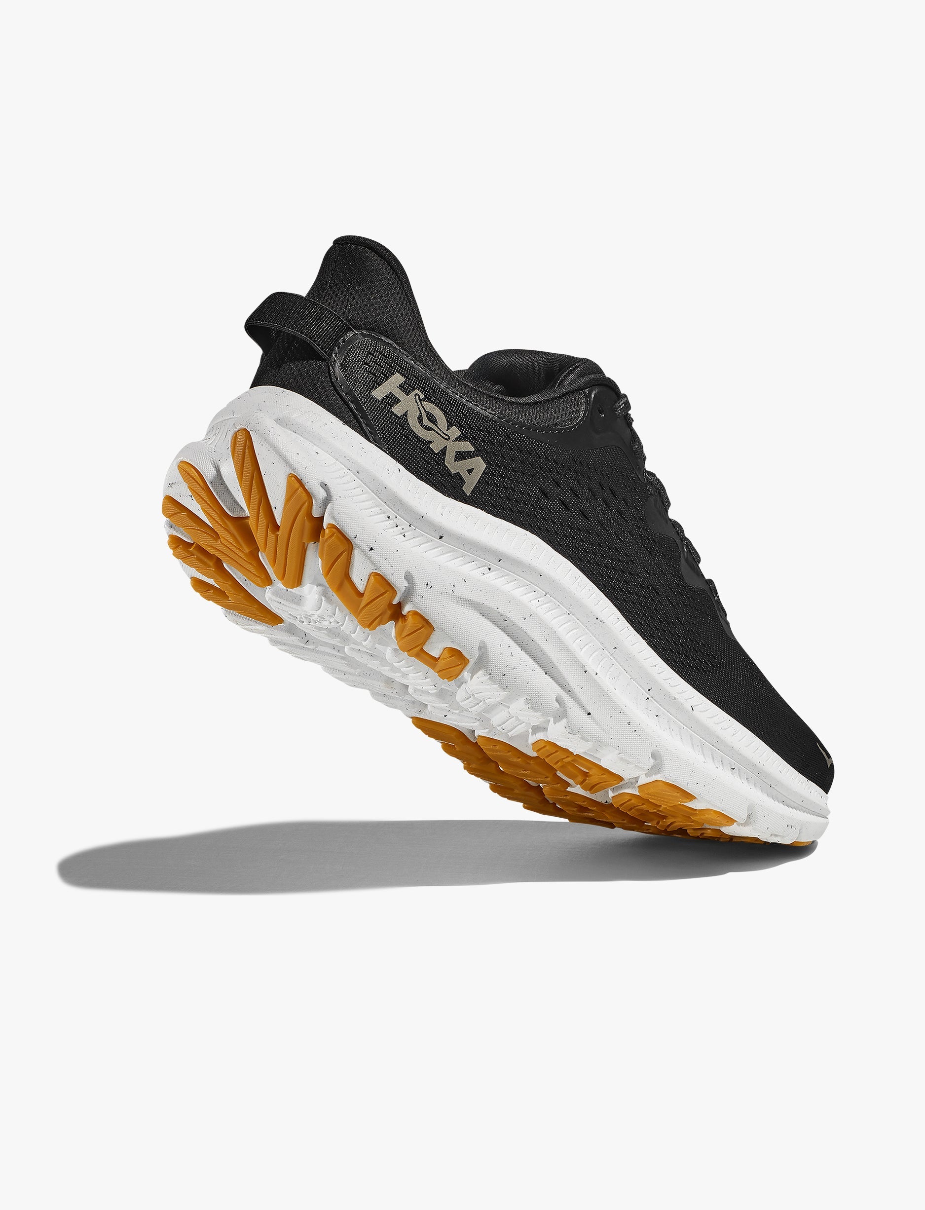 HOKA KAWANA 2 - נעלי ספורט הוקה קאוונה 2 לנשים בצבע שחור/לבן