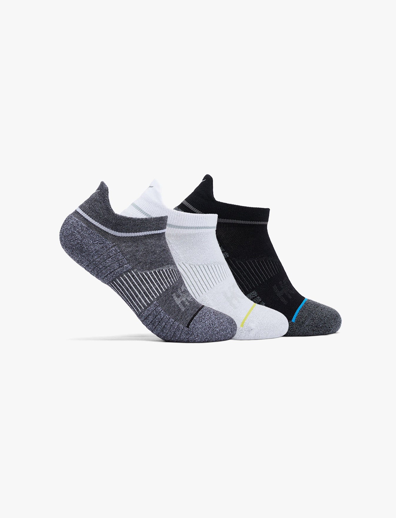 U NO-SHOW RUN SOCK 3-PACK - מארז 3 זוגות גרבי ריצה נו שואו בצבע לבן/שחור/אפור