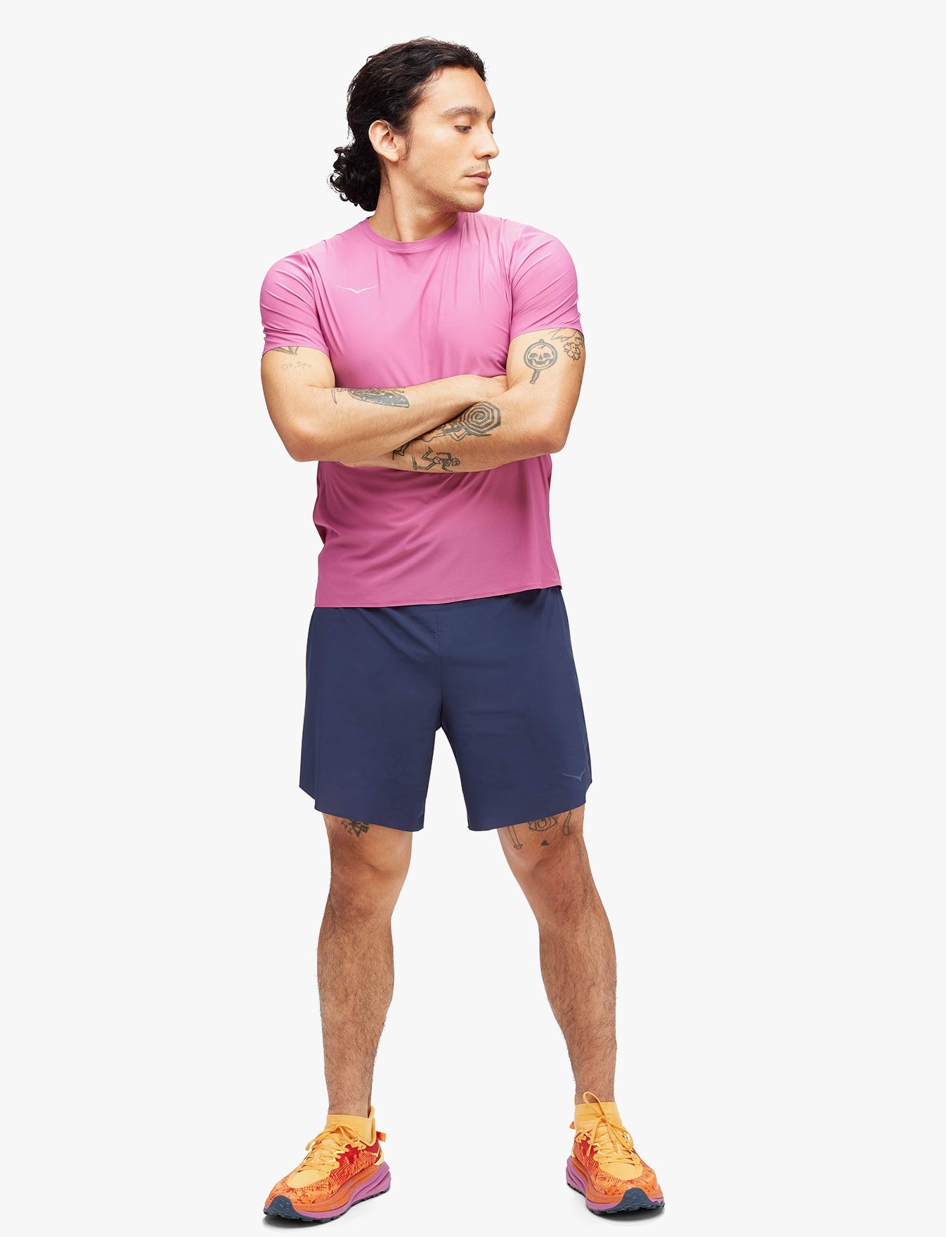 M AIROLITE RUN SHORT SLEEVE - חולצת ריצה לגברים טי אירולייט - שרוול קצר בצבע ורוד