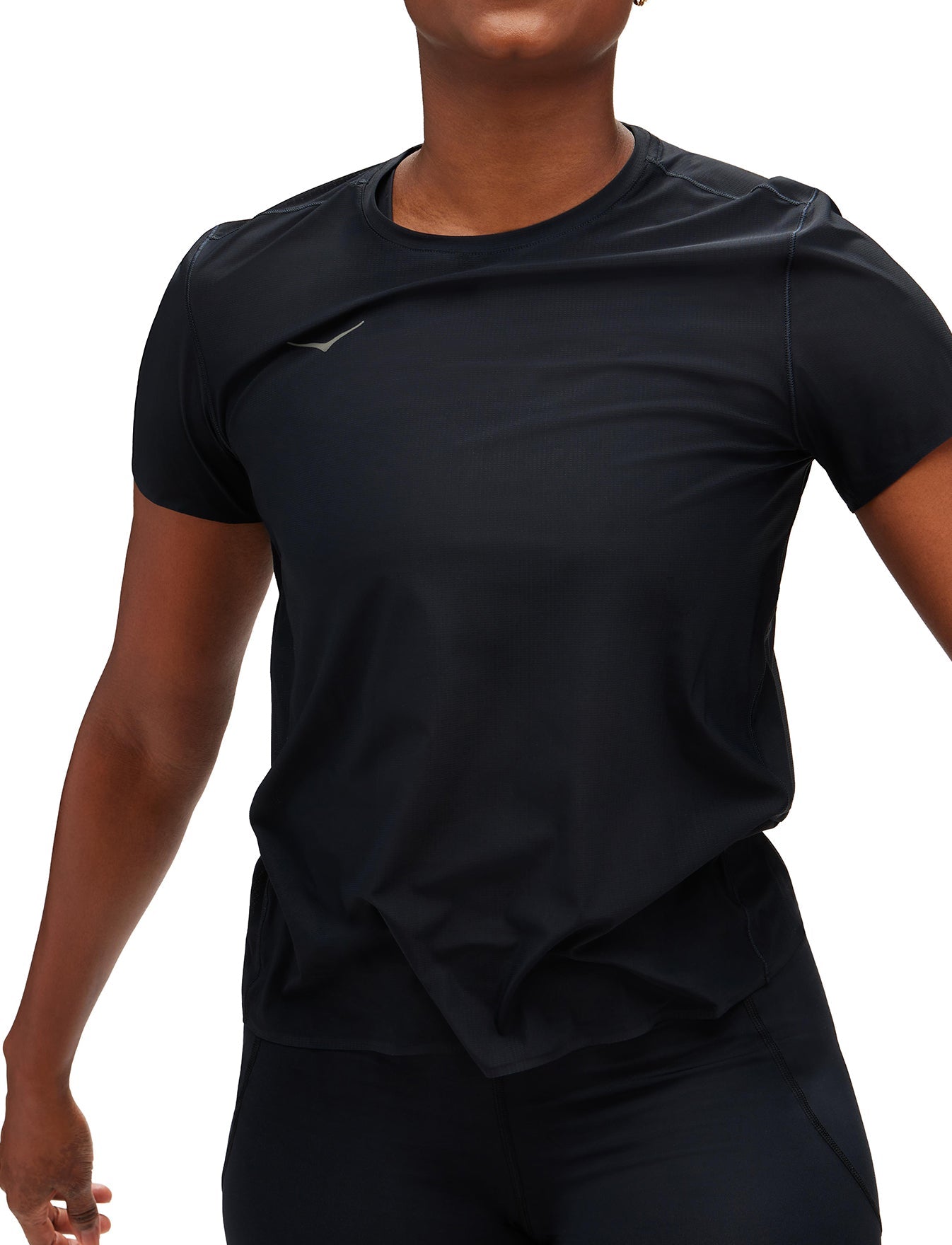 AIROLITE RUN SHORT SLEEVE - חולצת ריצה לנשים טי אירולייט - שרוול קצר בצבע שחור