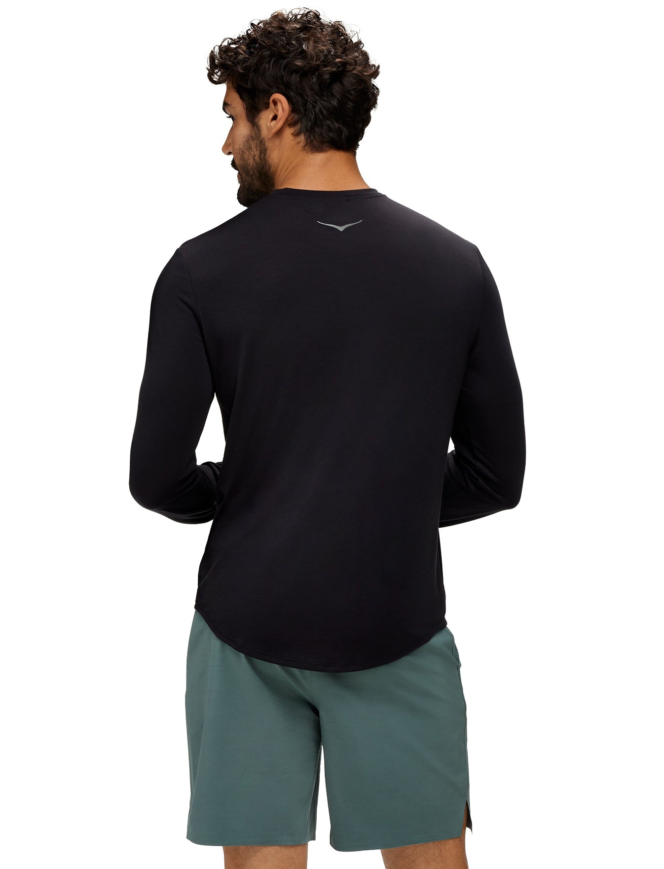 Hoka Essential LS Tee - חולצת טי שרוול ארוך אסנשיאל לגברים בצבע שחור