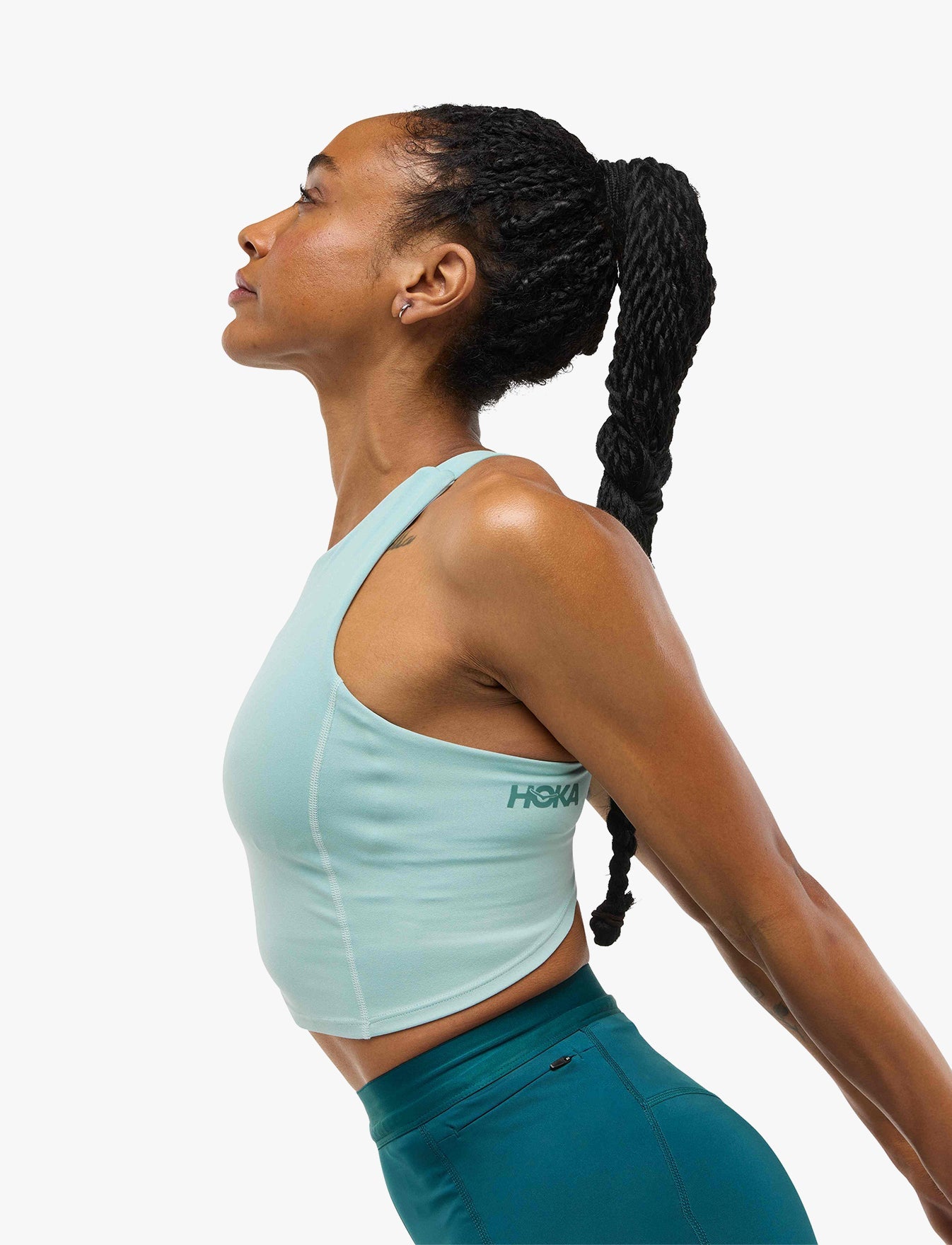 חזיית ריצה ELARO - ELARO CROP BRA בצבע תכלת