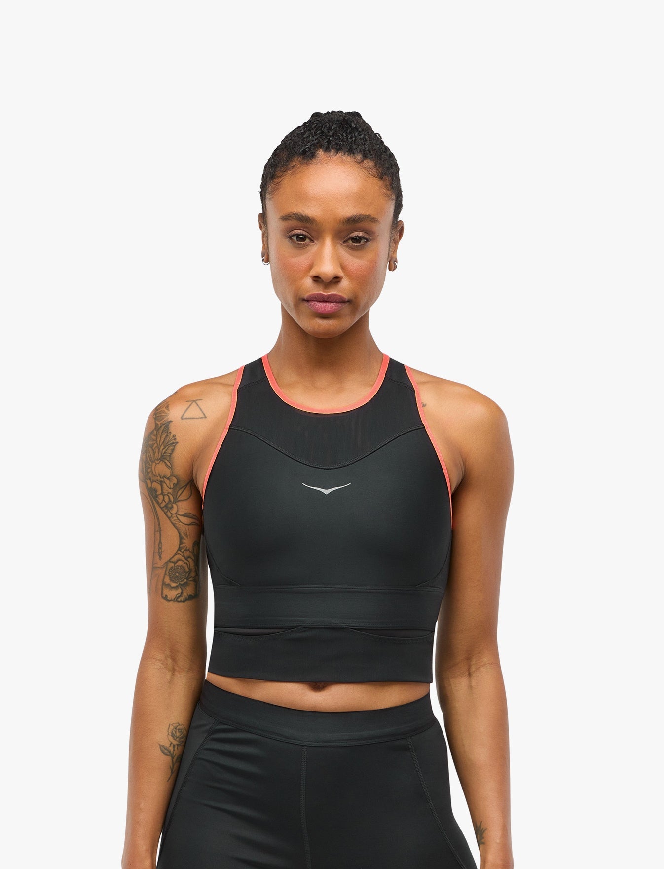 HOKA RACE DAY BRA W - חזיית ריצה למרוצים בצבע שחור