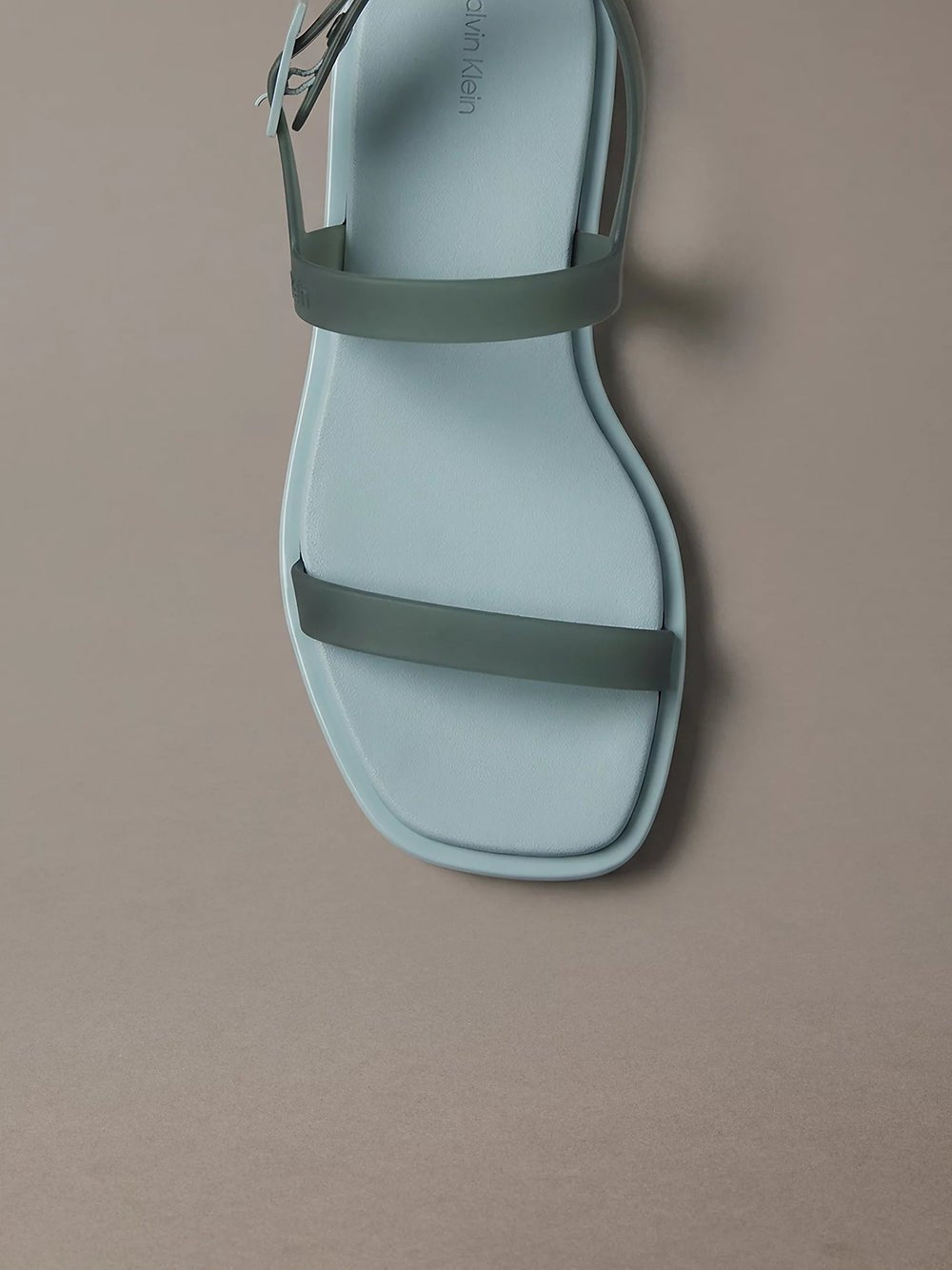 סנדלי קלווין קליין Finni - Jelly Slingback נשים