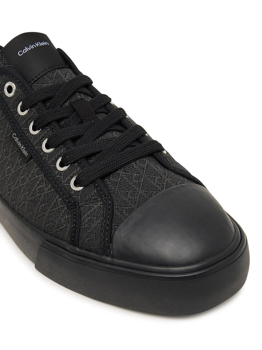 נעלי קלווין קליין Trampki Vulc Low Laceup Aop Canvas נשים