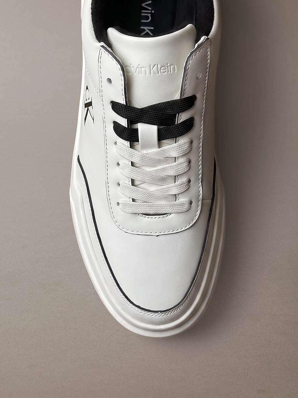נעלי קלווין קליין Leather Durable Traction Chunky Trainers נשים