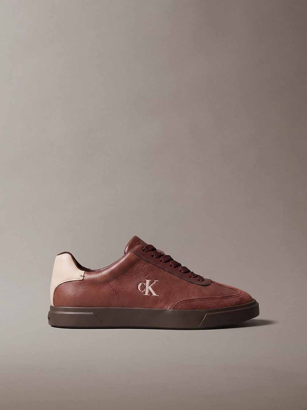 נעלי קלווין קליין Leather Signature Logo Trainers נשים - ck-HW0HW03226-0HE-36