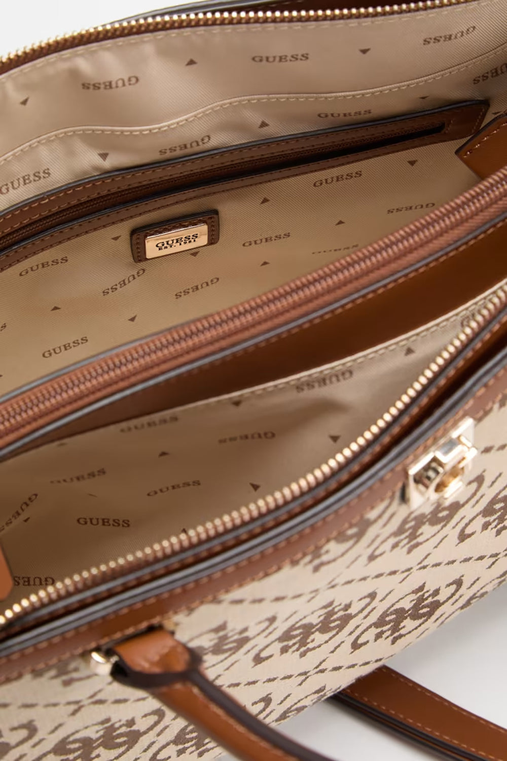 תיק Guess Audrey Logo Girlfriend Satchel נשים