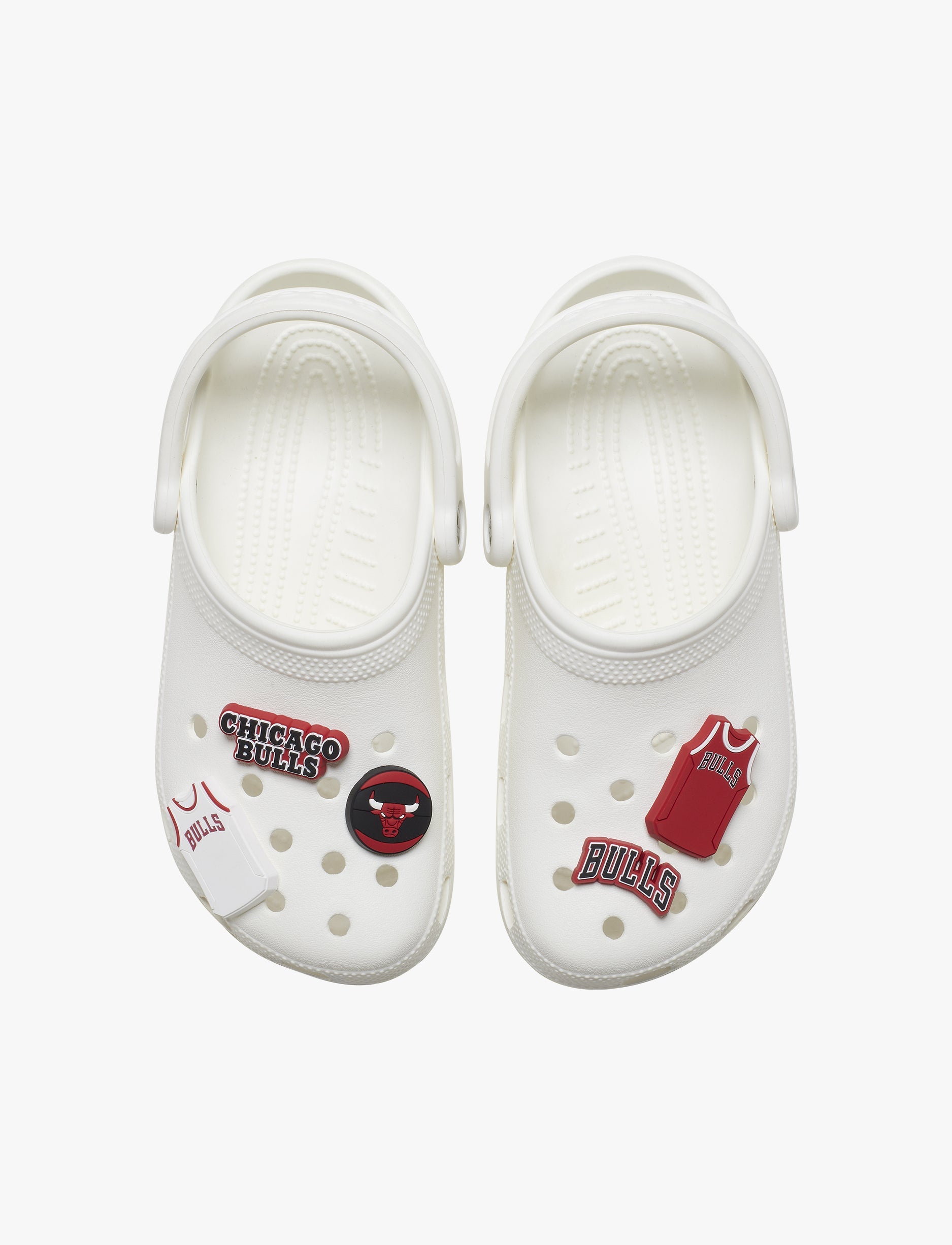 Crocs Jibbitz charms NBA Chicago Bulls - מארז 5 ג'יביטים קרוקס