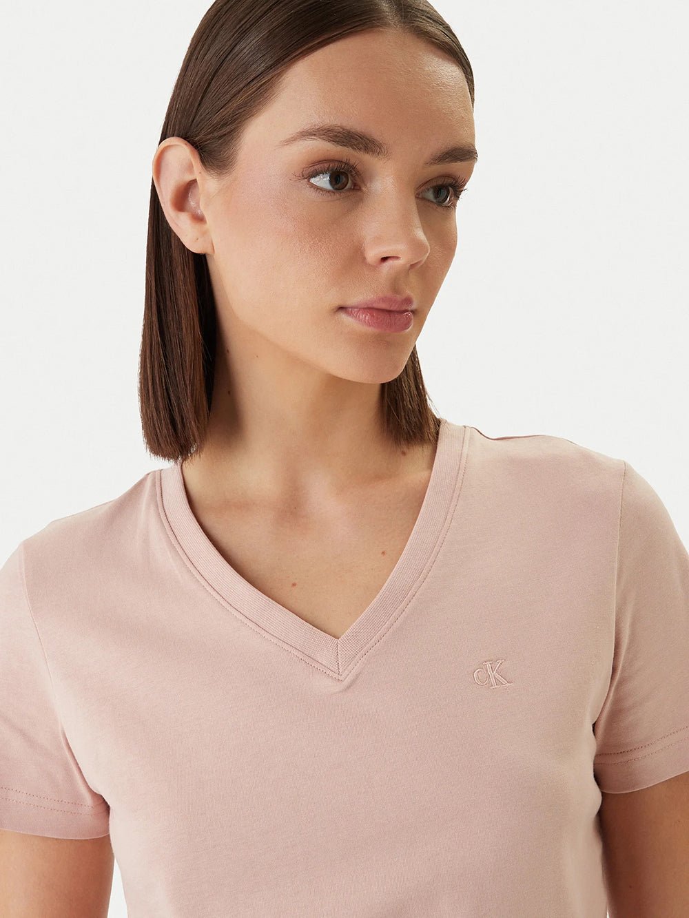 חולצת טישירט קצרה קלווין קליין Relaxed Monogram V-Neck נשים