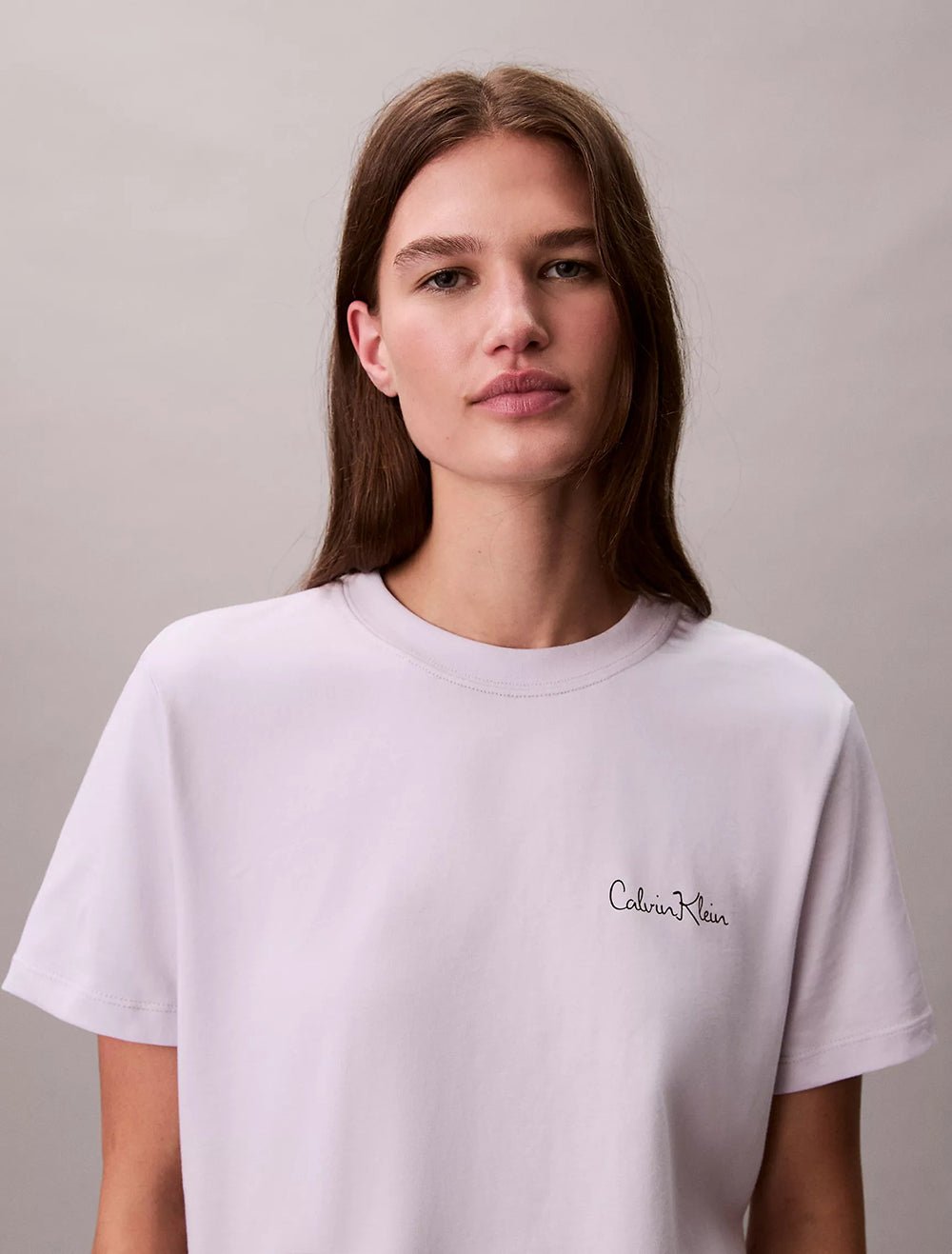 חולצת טישירט קצרה קלווין קליין Small Script Logo Classic נשים