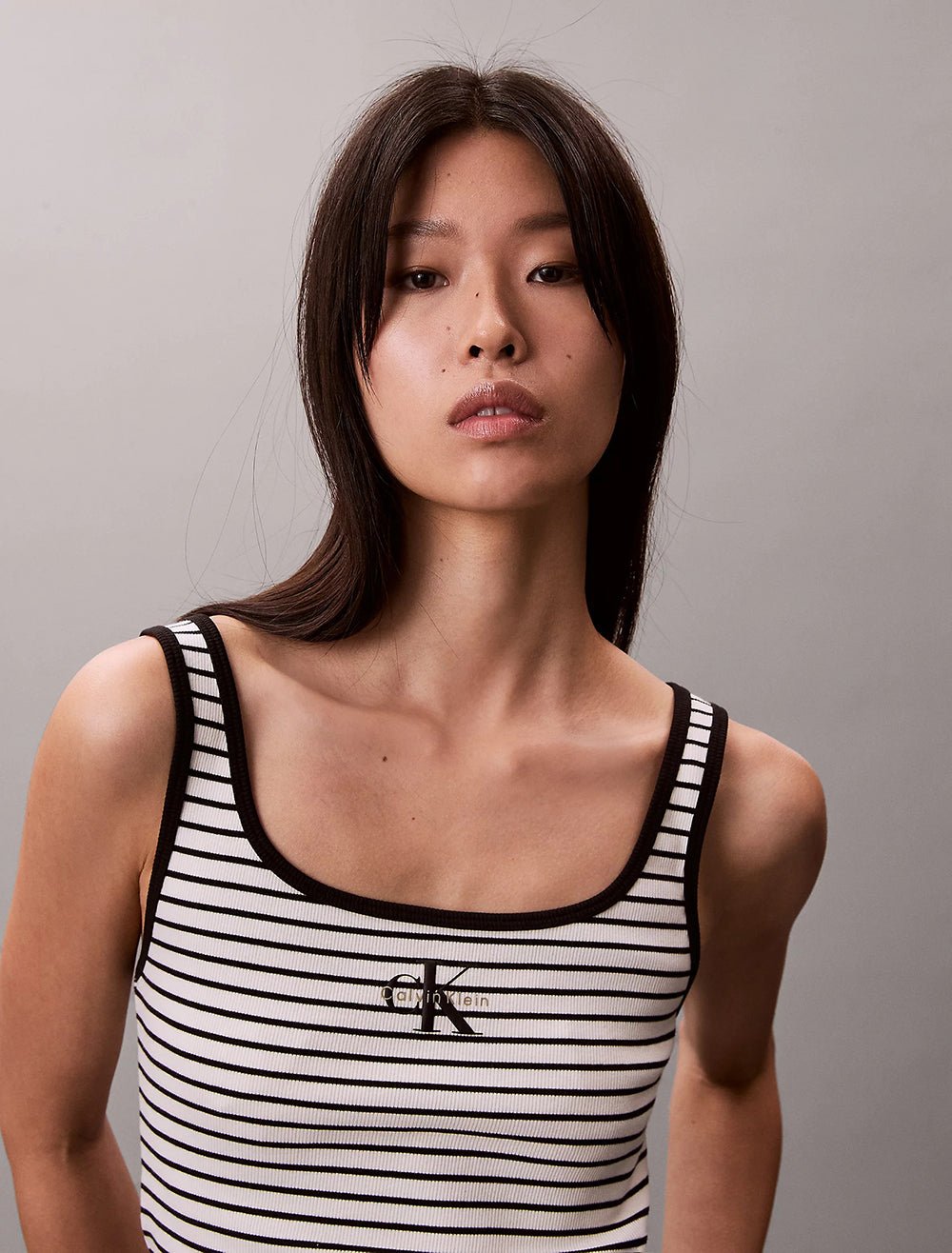 גופיה קלווין קליין Scoop Neck Ribbed נשים