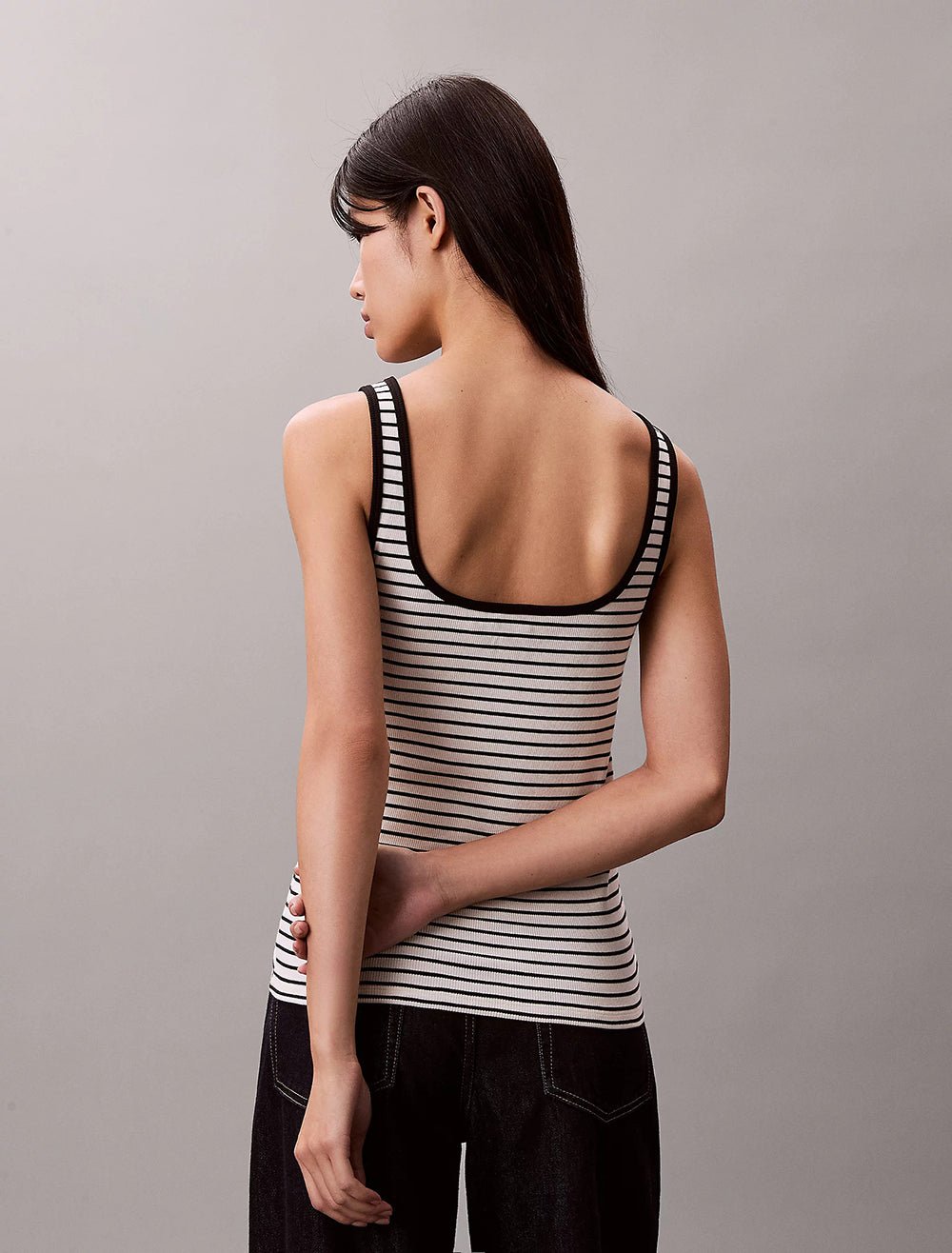 גופיה קלווין קליין Scoop Neck Ribbed נשים