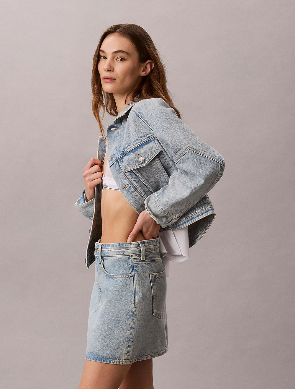 ג'קט קלווין קליין Boxy Logo Tape Denim נשים