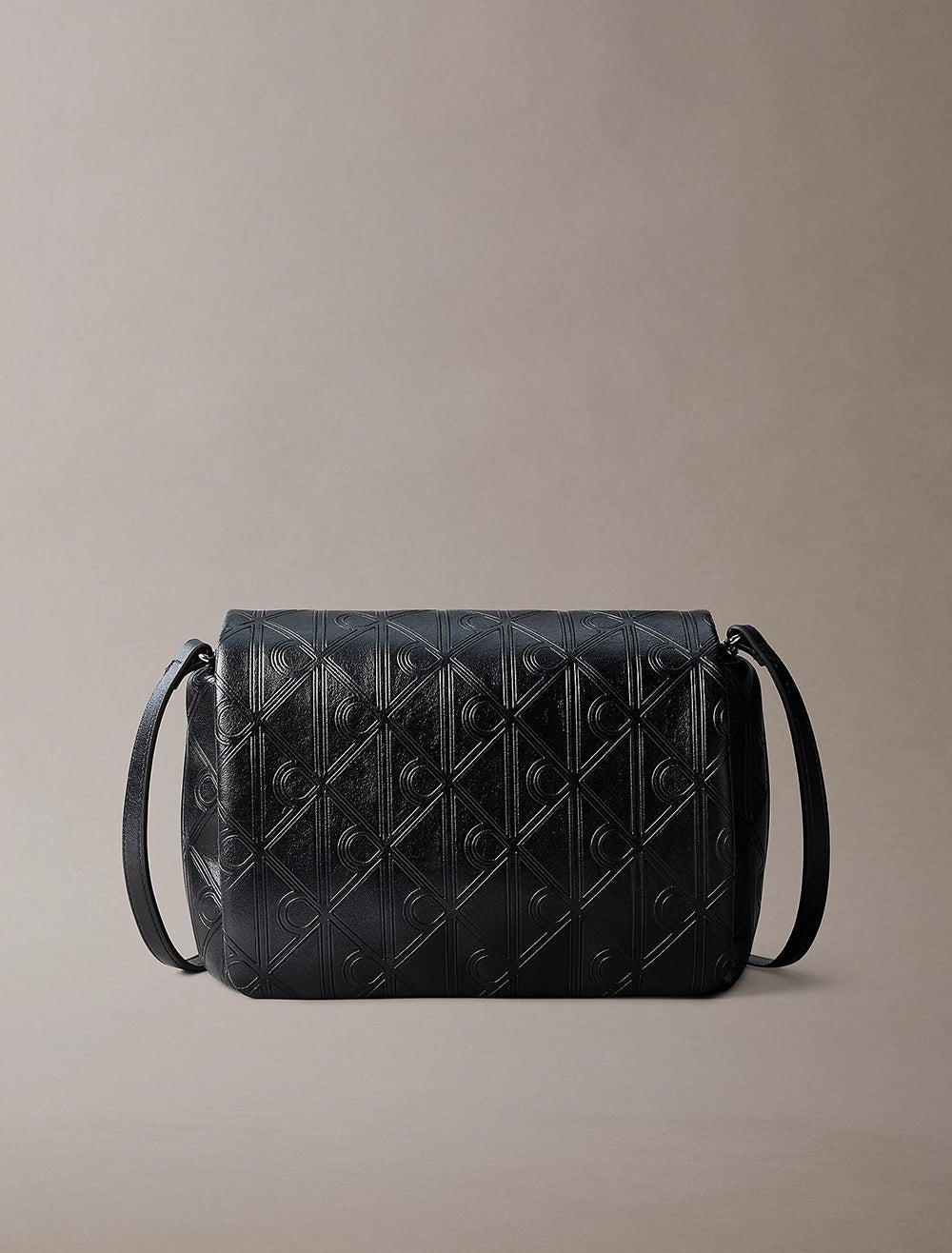 תיק קלווין קליין Puffer Emblem Logo Flap נשים