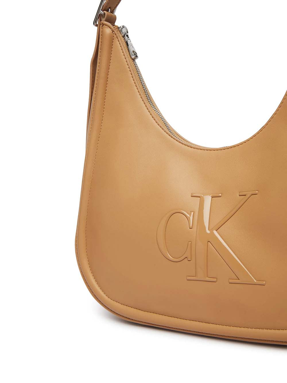 תיק קלווין קליין Bold Crescent Bag נשים