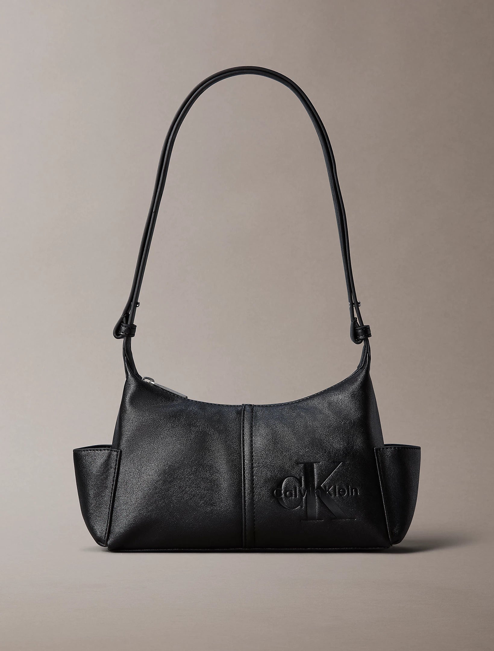 תיק קלווין קליין Pockets Monologo Crossbody נשים