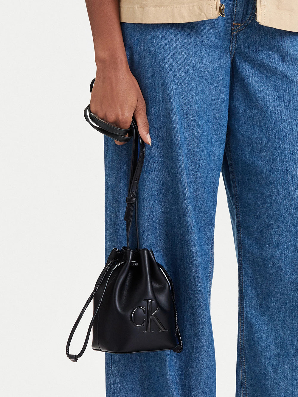 תיק קלווין קליין Bold -Mini Bucket Crossbody נשים