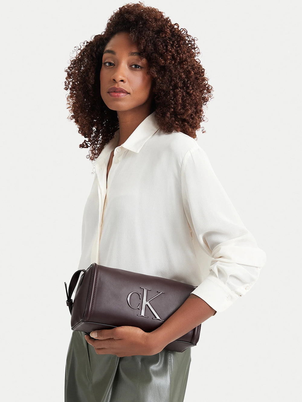 תיק קלווין קליין Bold -Slouchy Shoulder נשים