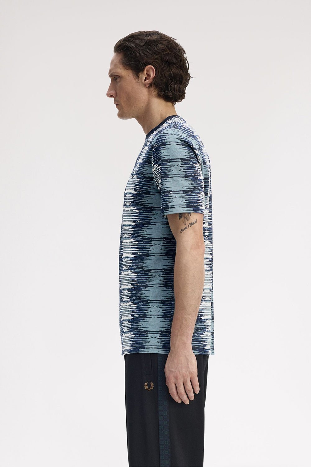 חולצת טישירט קצרה פרד פרי Soundwave Glitch גברים