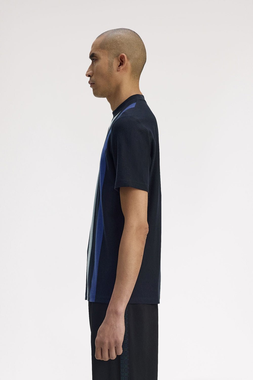 חולצת טישירט קצרה פרד פרי Vertical Stripe גברים