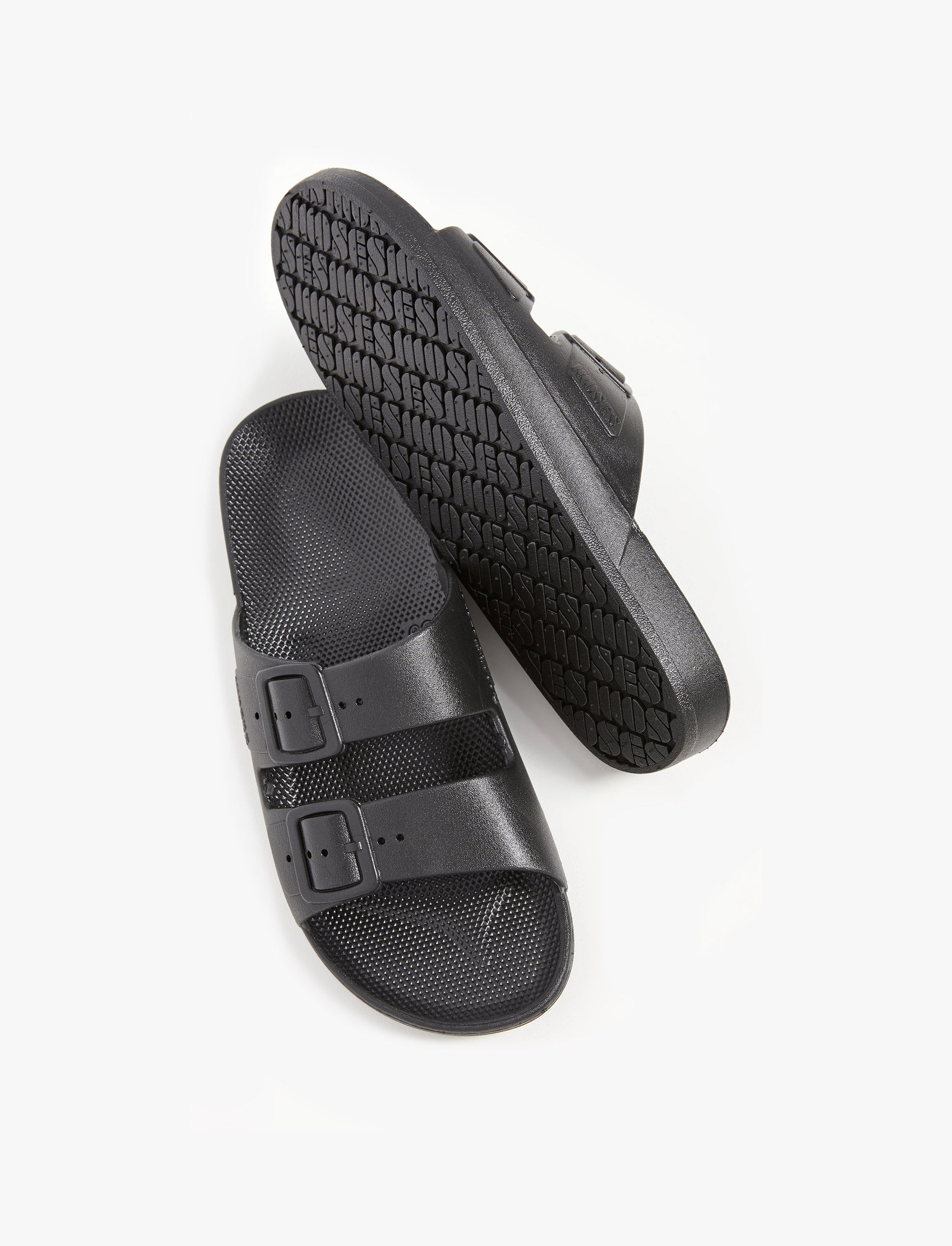 Freedom Moses - כפכפי מוזס בצבע שחור