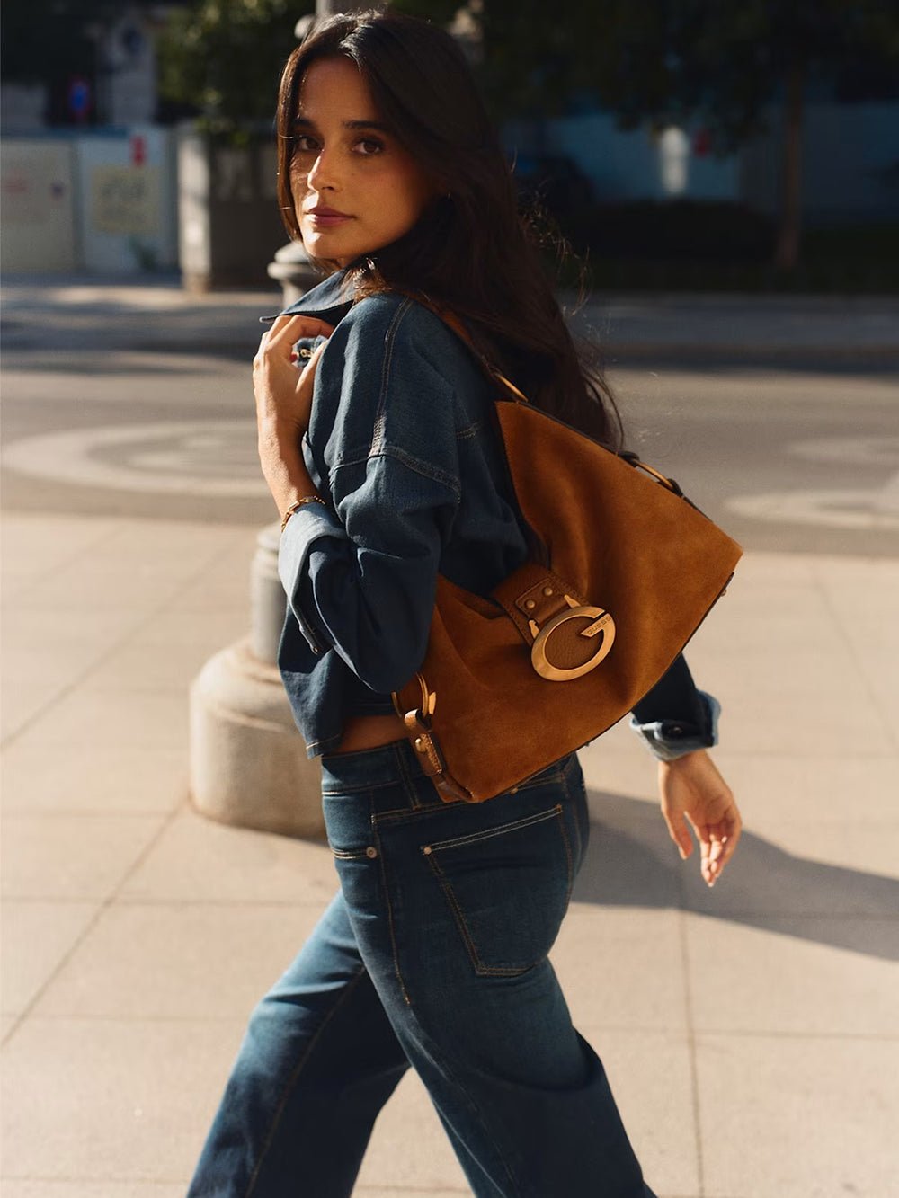 תיק Guess Camden Shoulder Bag נשים