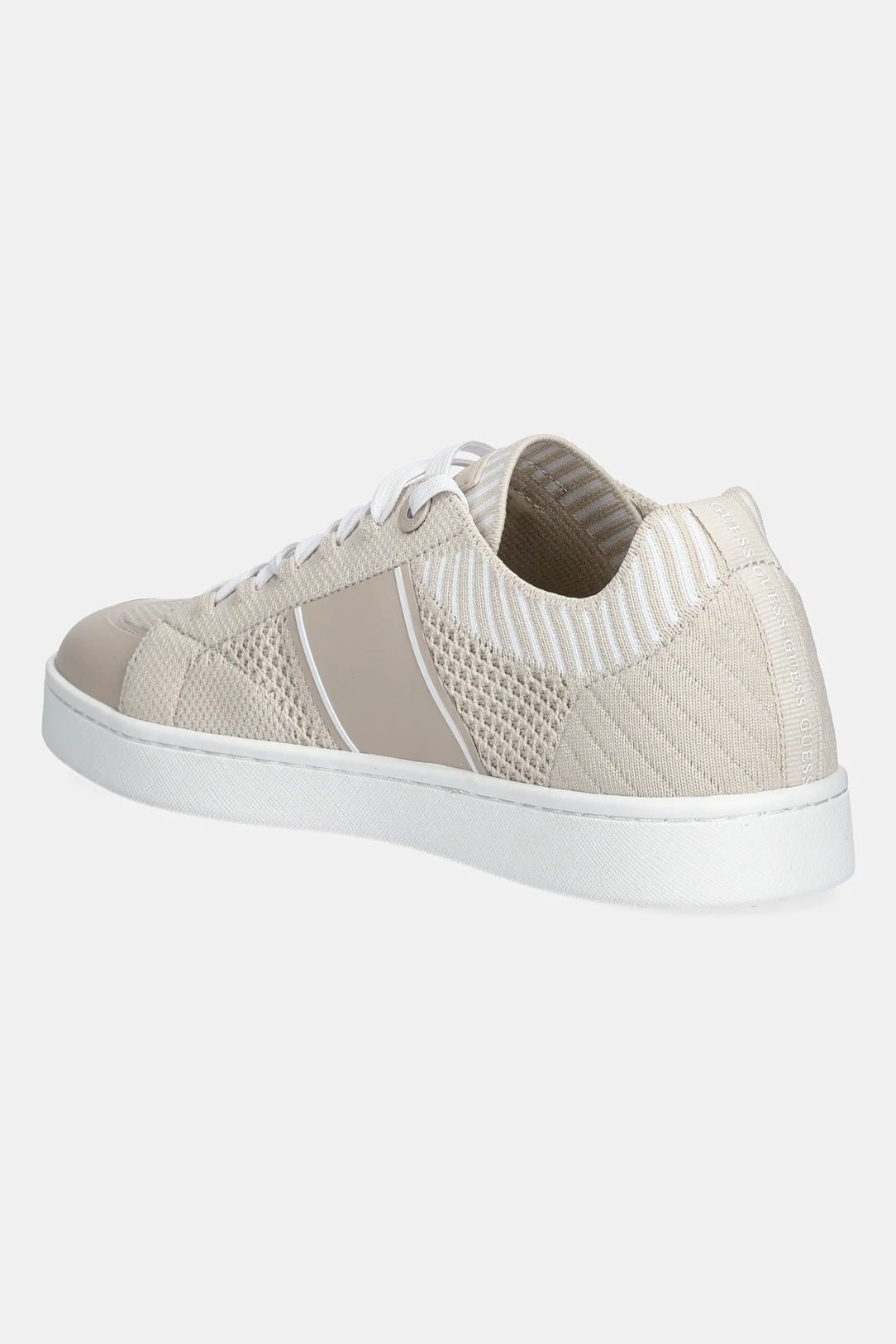 נעלי Guess Jrixie נשים