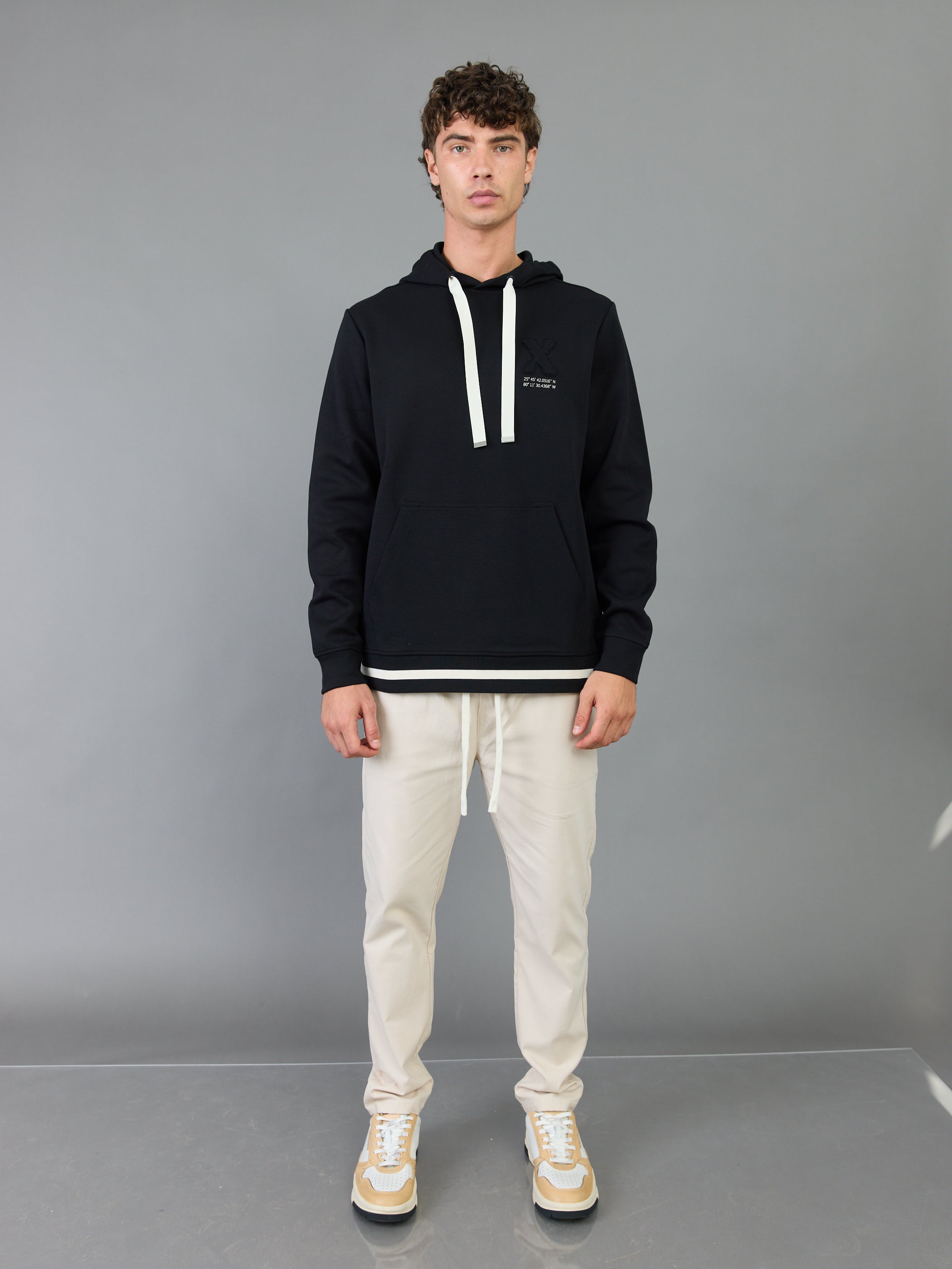 קפוצ'ון אליקסיר Back Logo גברים