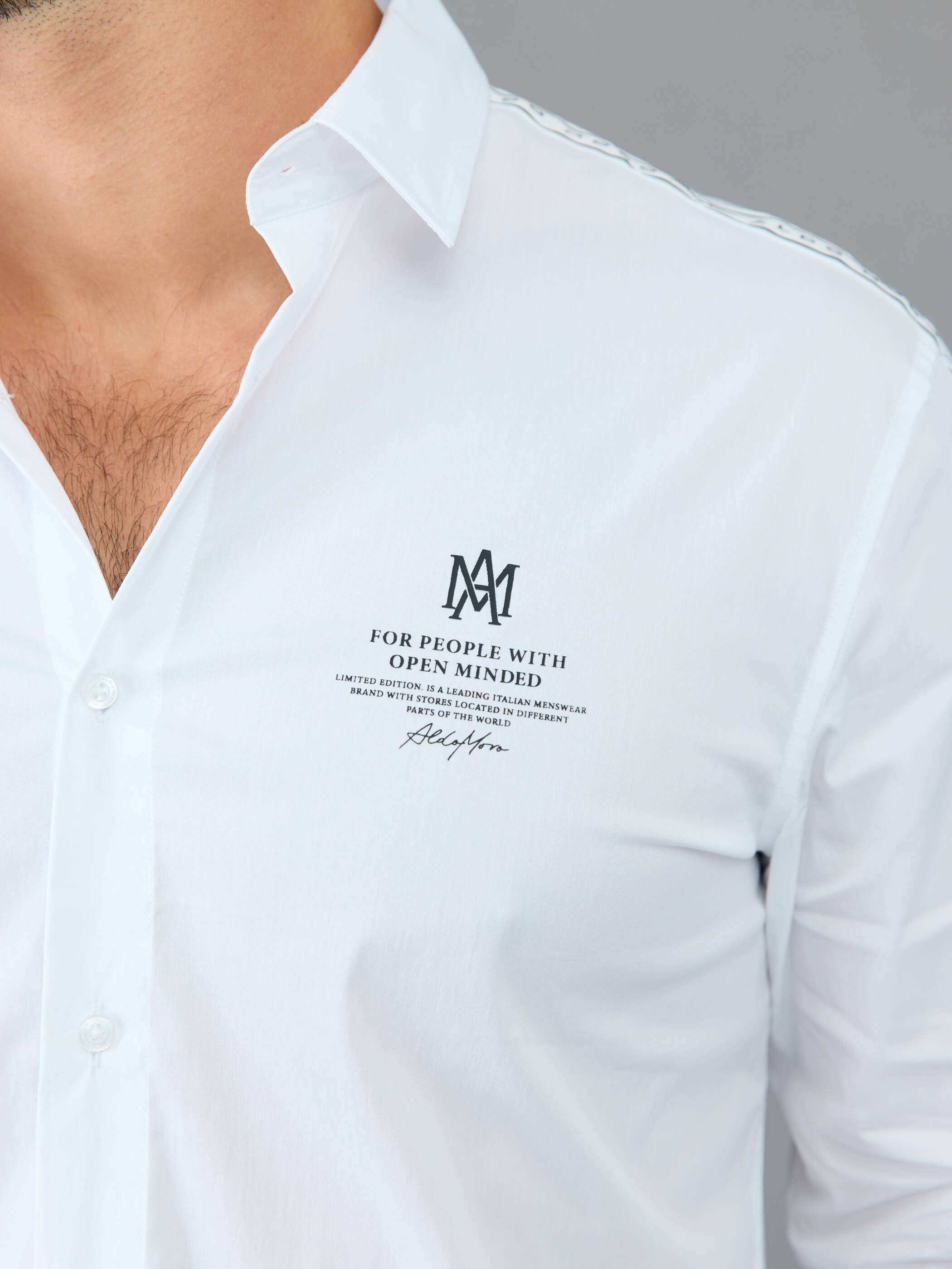 חולצה מכופתרת אלדו מורו Back Big Logo גברים