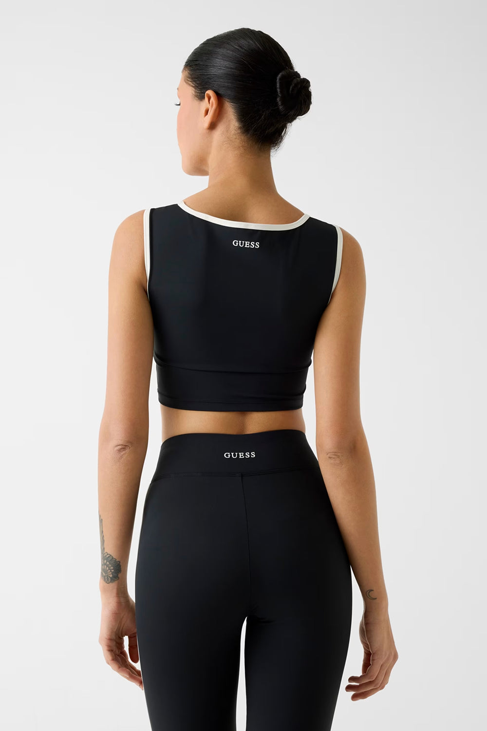 טופ Guess Stretch Cropped Top נשים