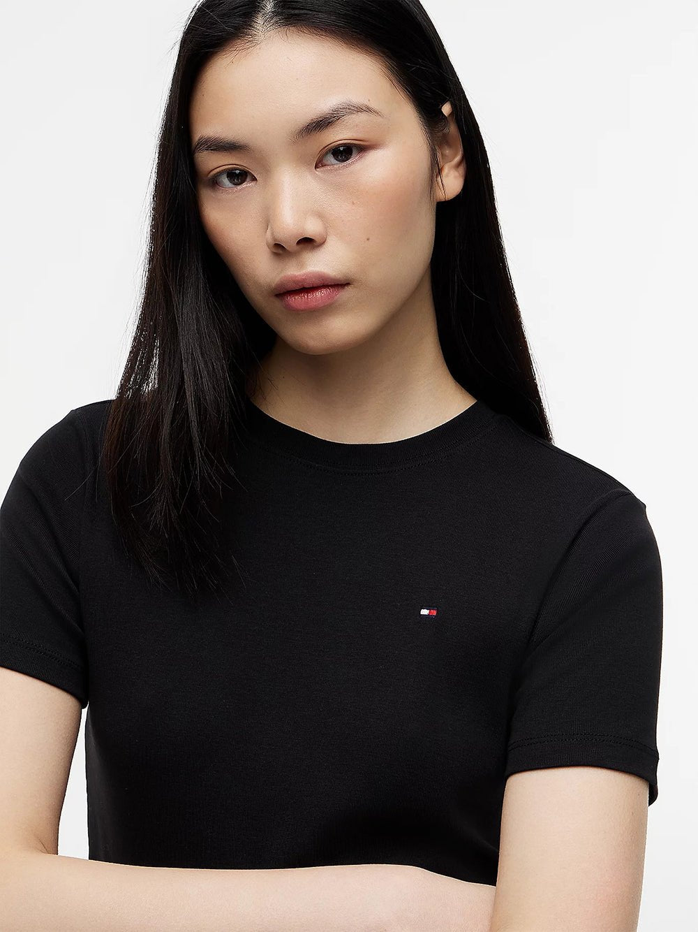 חולצת טישירט קצרה טומי הילפיגר Flag Embroidery Crew Neck Slim נשים