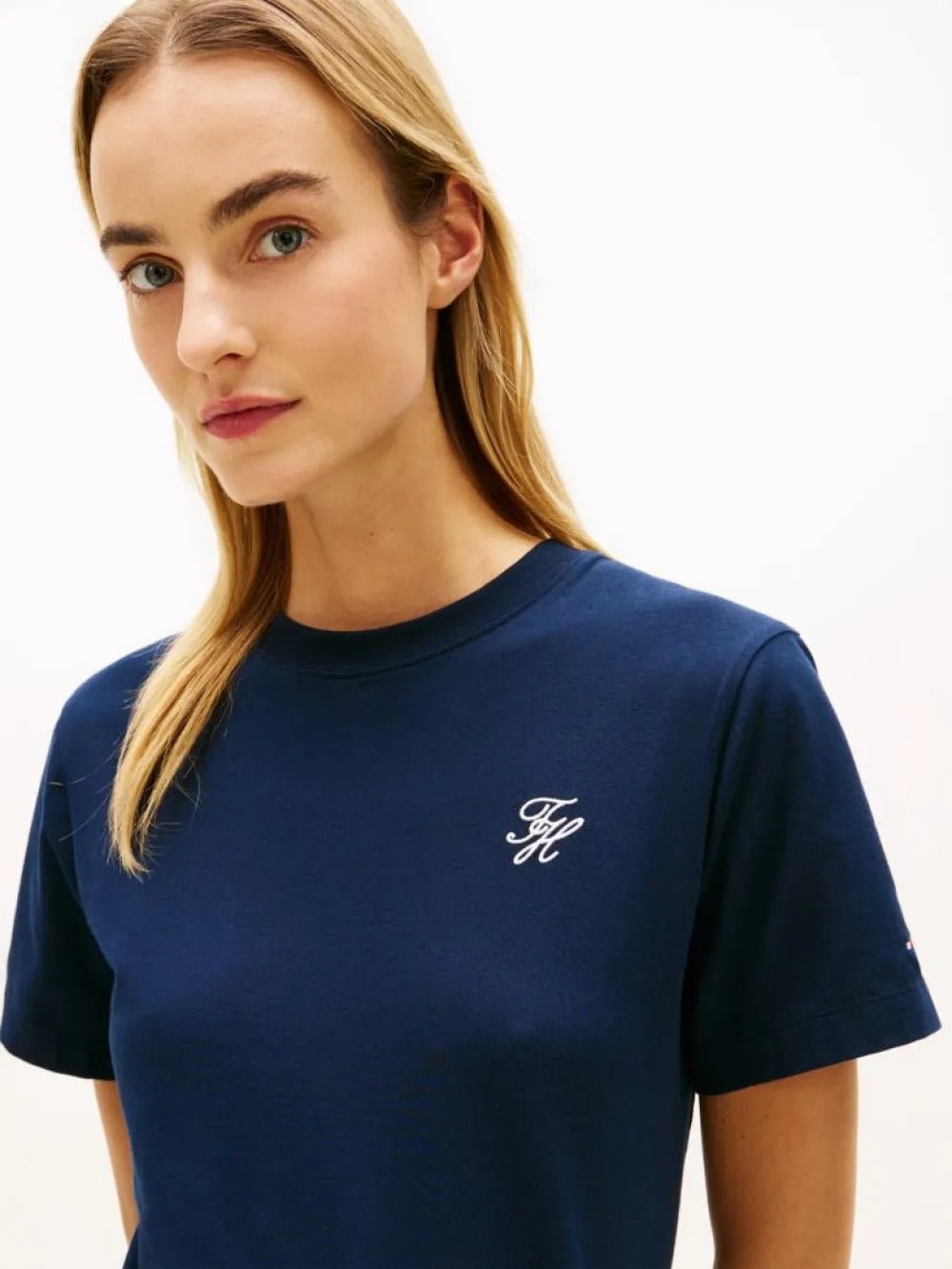 חולצת טישירט קצרה טומי הילפיגר Logo Embroidery Jersey Crew Neck נשים