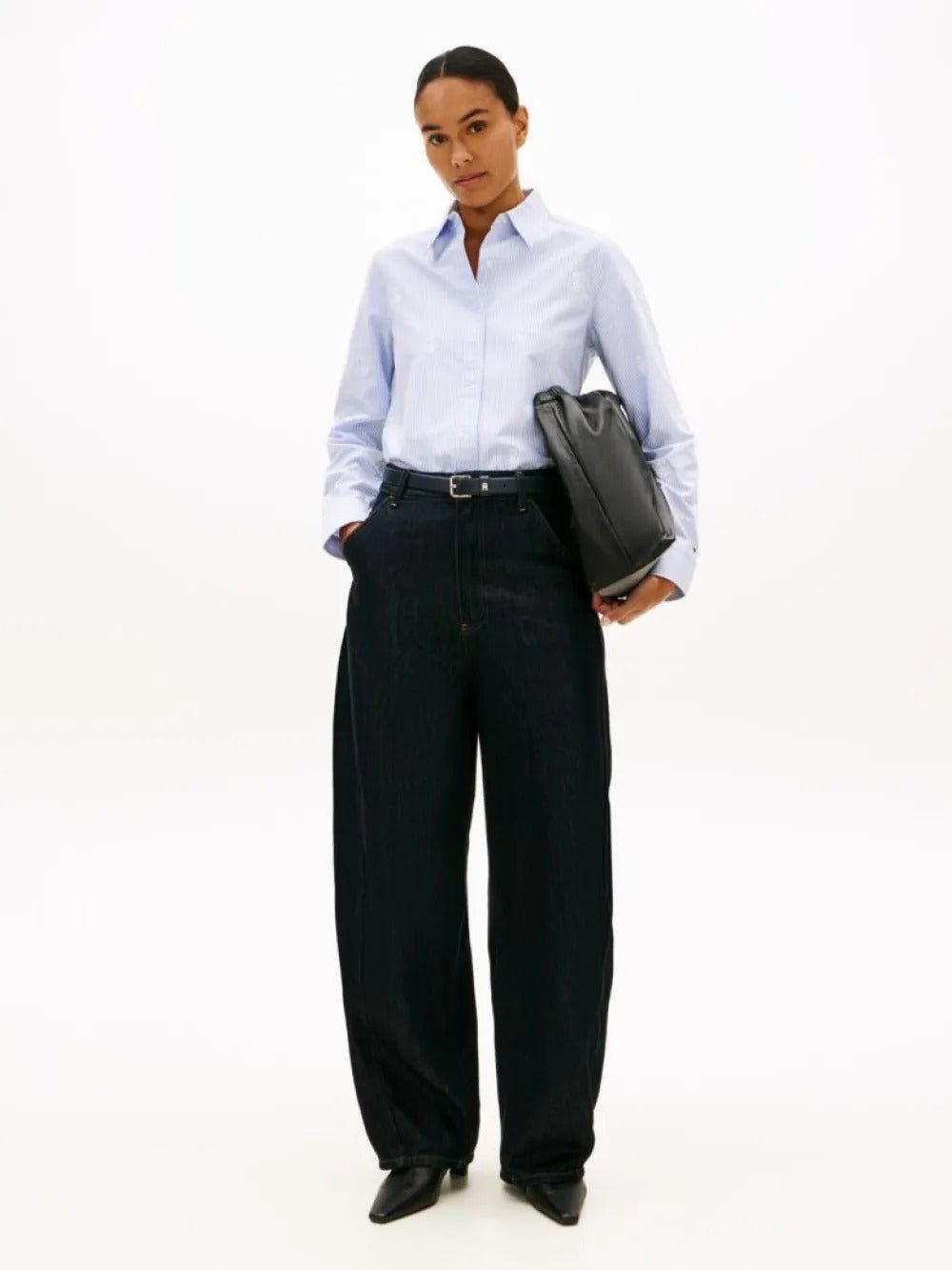 חולצה מכופתרת טומי הילפיגר Relaxed Fit Th Crest Embroidery Oxford נשים