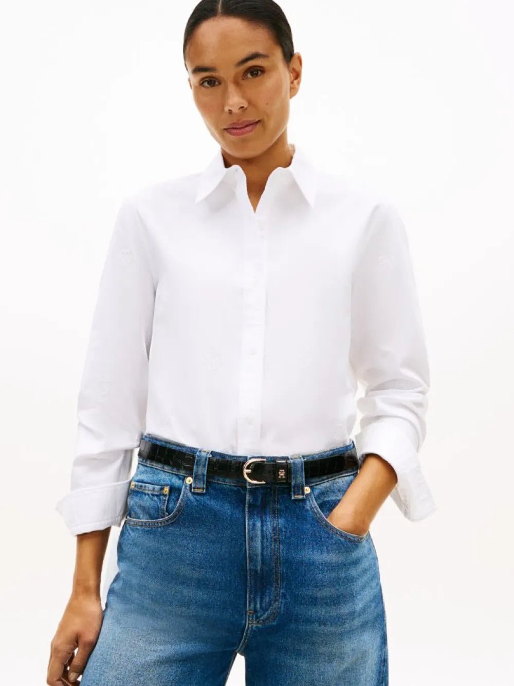 חולצה מכופתרת טומי הילפיגר Relaxed Fit Th Crest Embroidery Oxford נשים