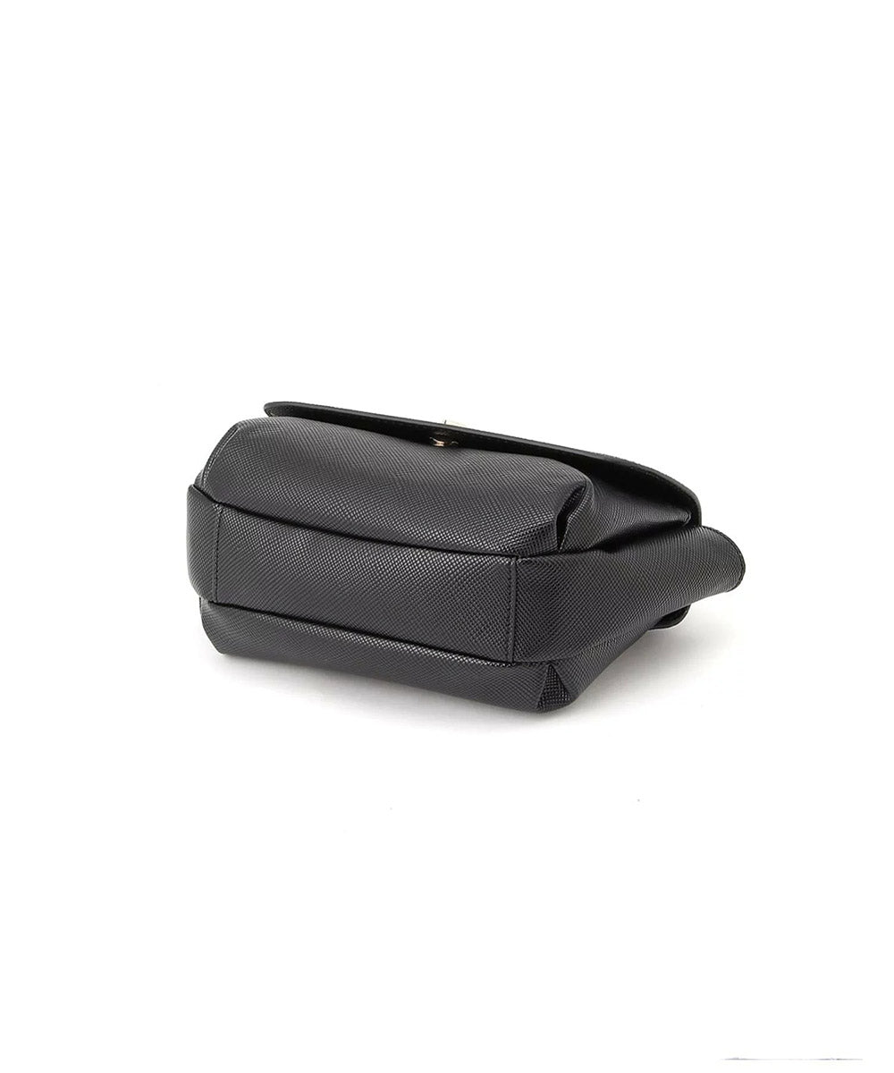 תיק Guess Gilda Top Handle Flap נשים