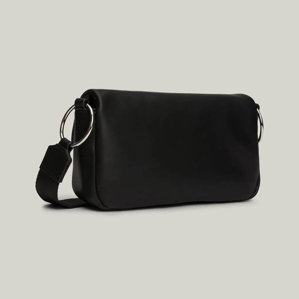 תיק טומי הילפיגר Bold Elongated Flap Cross נשים