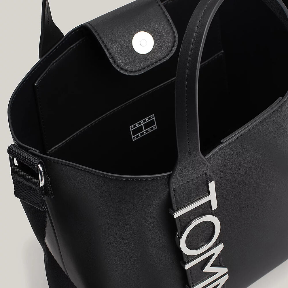 תיק טומי הילפיגר City Metal Logo Tote נשים