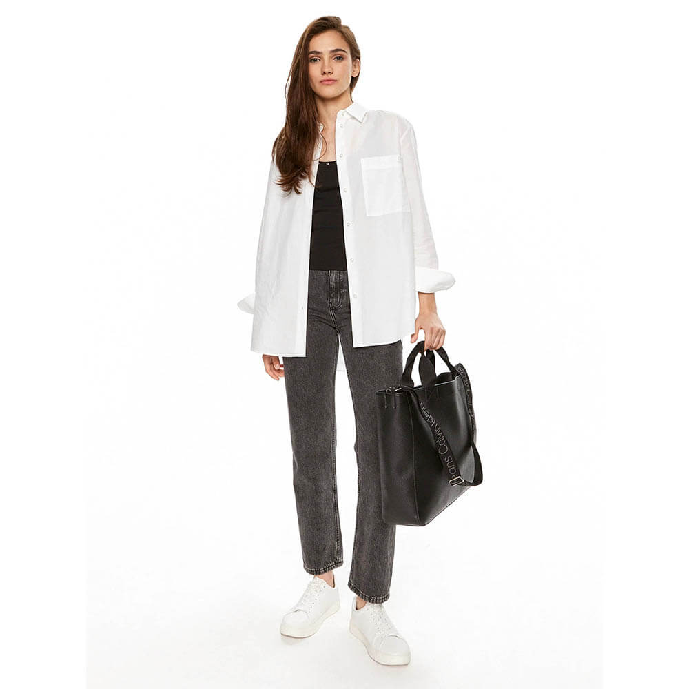 תיק קלווין קליין Ultralight Slim Tote נשים
