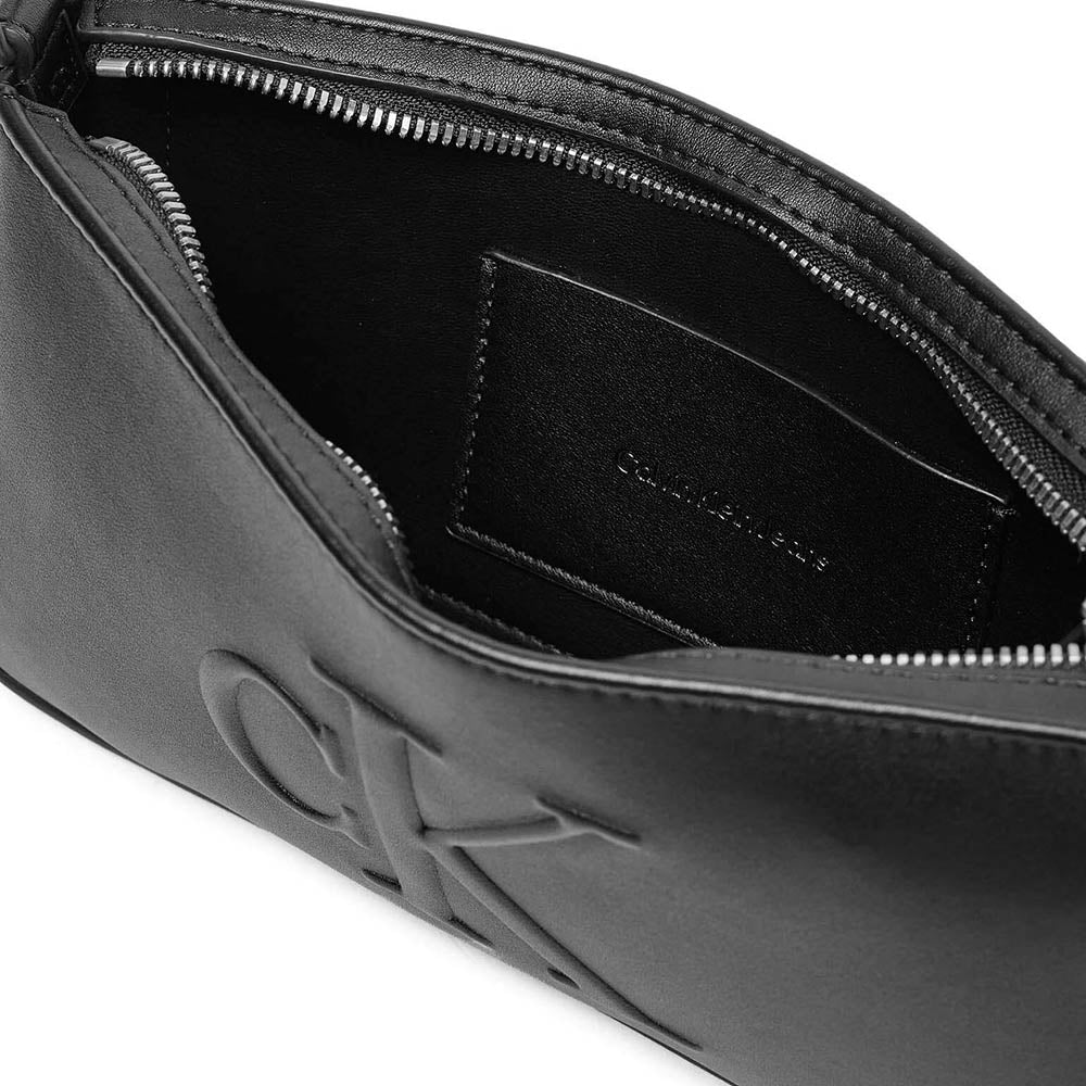 תיק קלווין קליין Sculpted Shoulder Pouch25 Deboss נשים