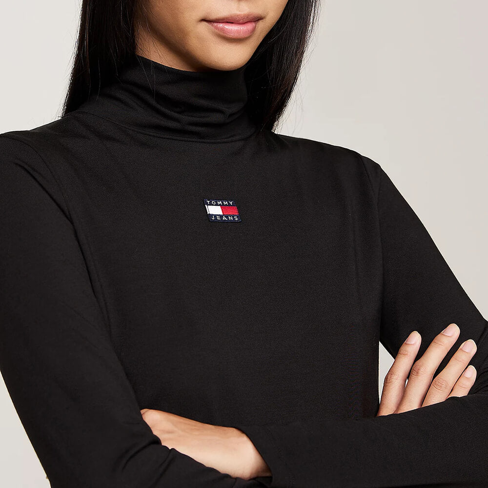 חולצת טומי הילפיגר Slim Badge Mockneck נשים
