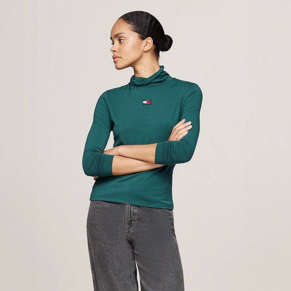 חולצת טומי הילפיגר Slim Badge Mockneck נשים