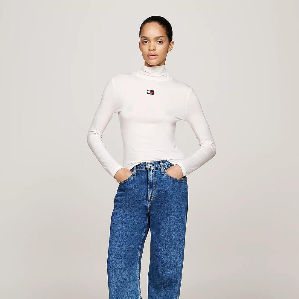 חולצת טומי הילפיגר Slim Badge Mockneck נשים