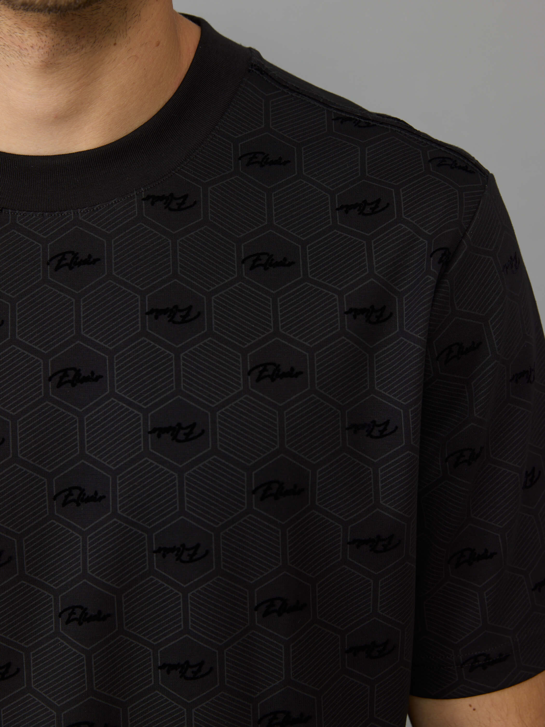 חולצת טישירט קצרה אליקסיר All Over Hexagon Logo גברים