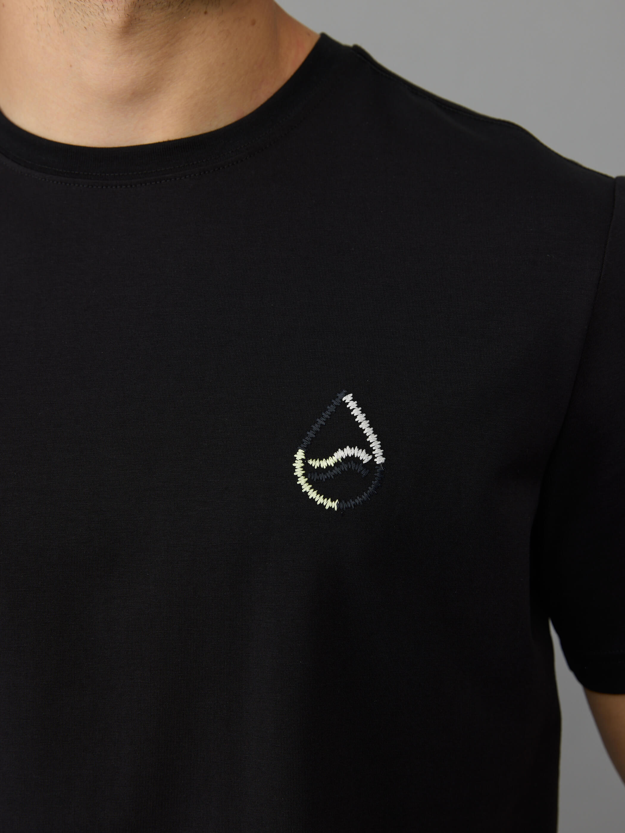 חולצת טישירט קצרה אליקסיר Chest Embroidery גברים