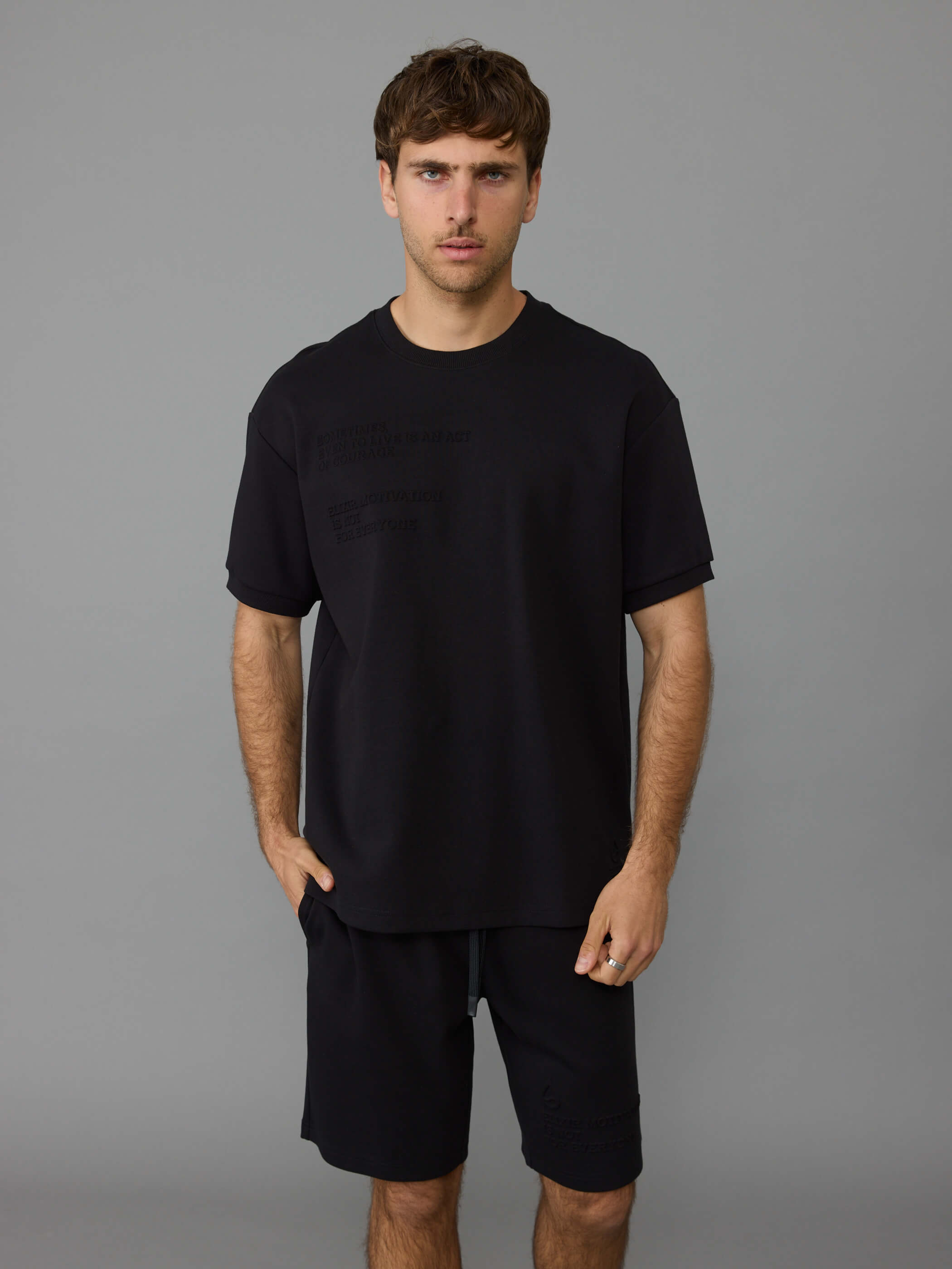 חליפת ספורט אליקסיר Embossed Logo גברים