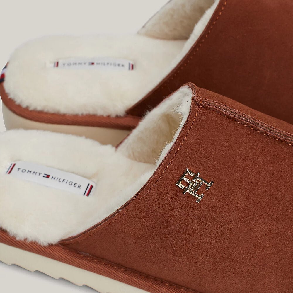 כפכפי טומי הילפיגר Suede Serrated Sole Slippers נשים