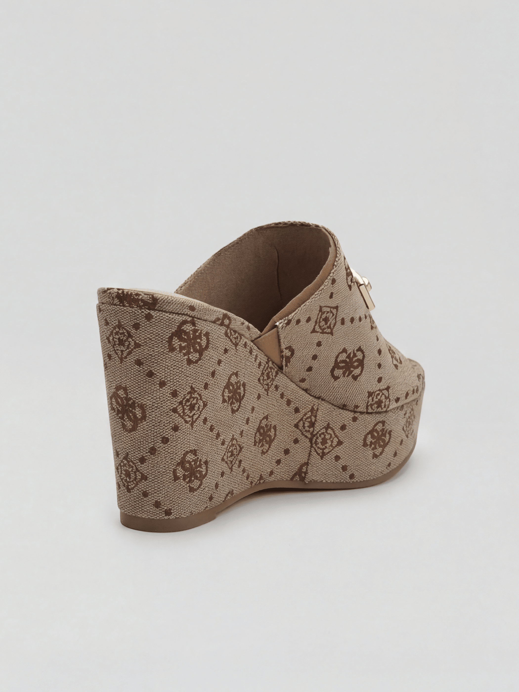 כפכפי Guess Evenza נשים