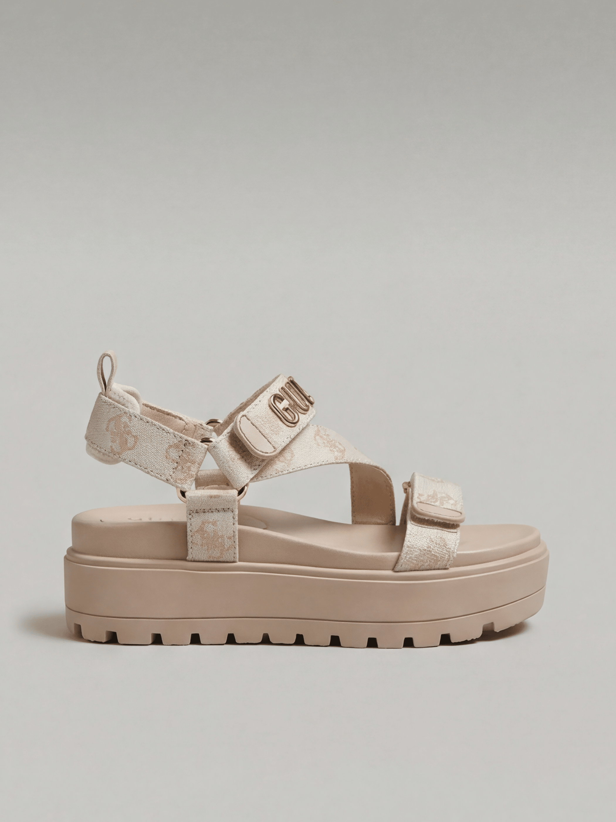 סנדלי Guess Fetta נשים